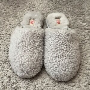 UGG Pearle Curly Cue II Slipper — Gray — Size 7 — NEVER WORN!